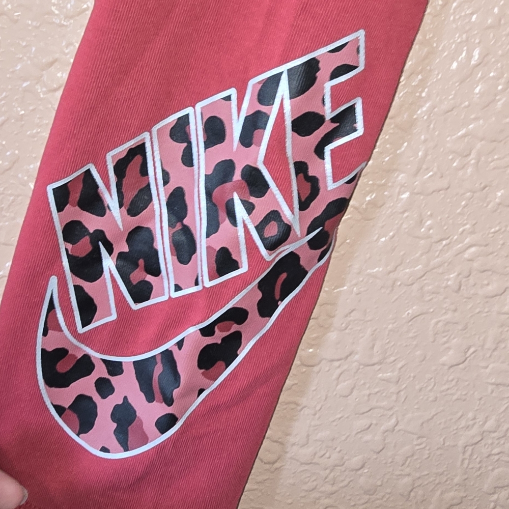 LIKE NEW NIKE!